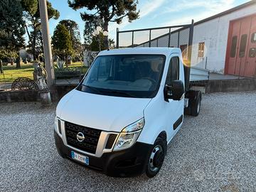 Nissan nv400 ribaltabile