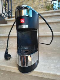 Macchina caffè a capsule Ylly