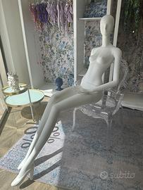 Manichino stilizzato