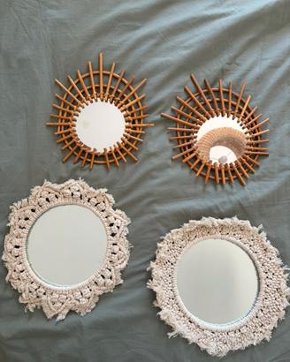 set composto da 4 specchi decorativi