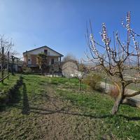 BIFAMILIARE A CASTIGLIONE TINELLA