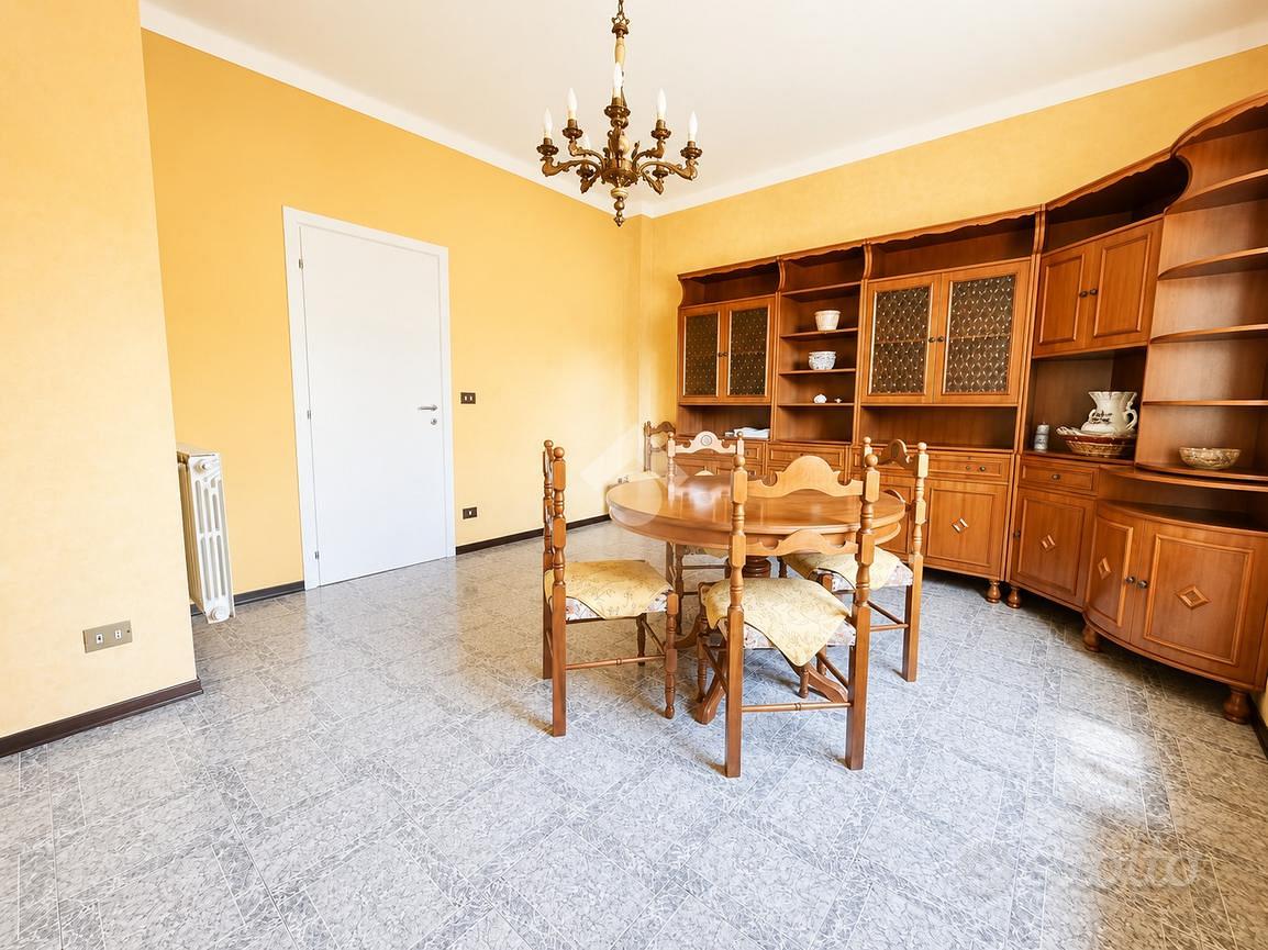 4 LOCALI A VERBANIA - Vista 3
