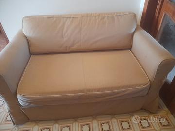 divano letto 2 posti 30 euro