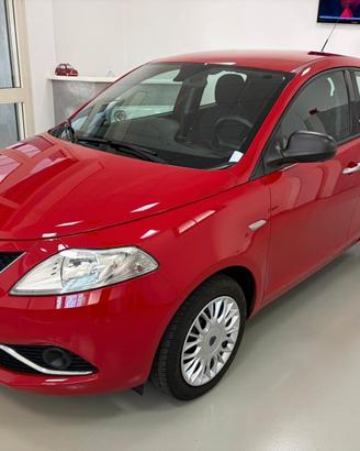 Lancia Ypsilon 1.2 69 CV 5 porte Silver
