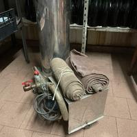 Pompa imbottigliatrice per vino