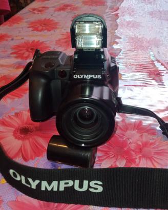 Olympus IS 1000
