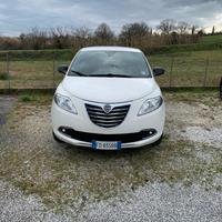 lancia ypsilon cambio automatico KILOMETR 28 MILA