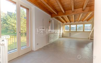 TRE LOCALI RISTRUTTURATO SENZA SPESE