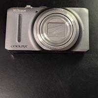 Nikon Coolpix S9300