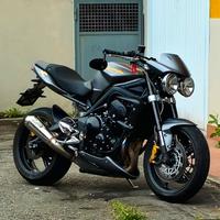 triumph street triple R 675