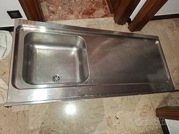 Lavandino in acciaio  cucina 135cm