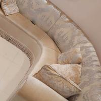 Divano con curva. Lunghezza 3,10 mt.