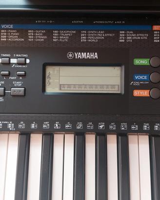 pianola YAMAHA 