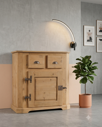 Credenza in abete arte povera
