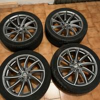 Cerchi e gomme R18 doppia misura Alfa Romeo