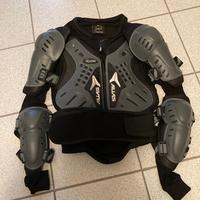 Abbigliamento motocross completo e perfetto