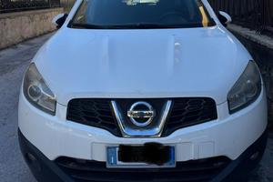 Auto Nissan Qaskai