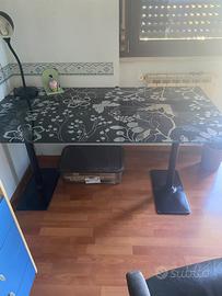 Scrivania vetro nero decorato floreale con piedini