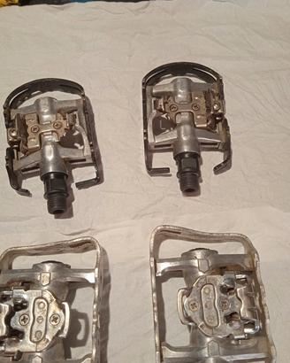 pedali con attacco Shimano 
