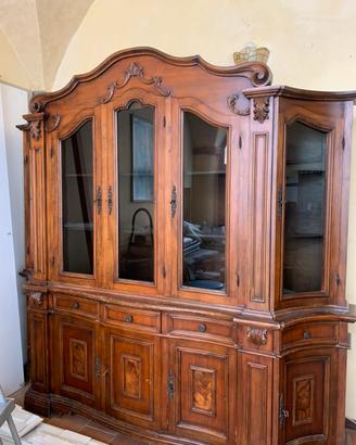 Mobile vetrina in legno massello