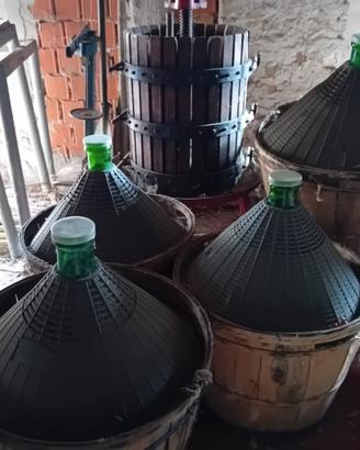 torchio ,tappatrice + 4 damigiane