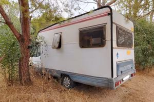 Camper da restaurare o per ricambi – 1.500€