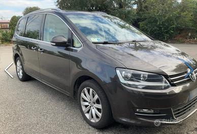 Volkswagen Sharan 2.0 TDI Highline Business BlueMo