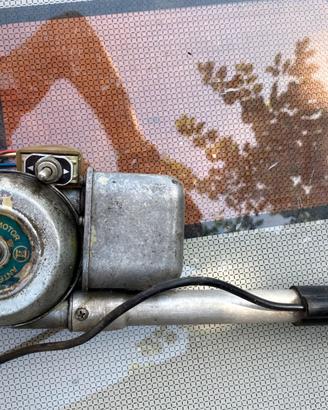 Antenna elettrica vintage per auto d'epoca