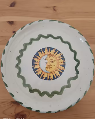 Piatto in maiolica di Deruta 