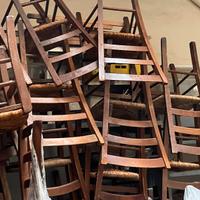 Sedie campagnole rinforzate con viti di acciaio