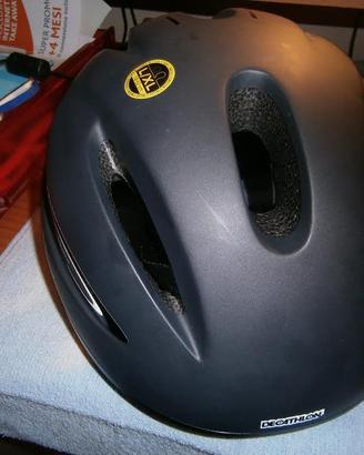 Kit casco , ginocchiere , gomitiere