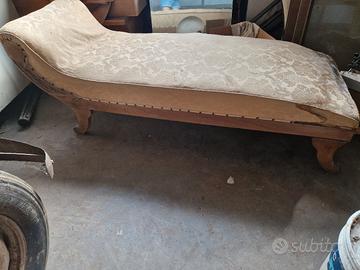 chaise longue