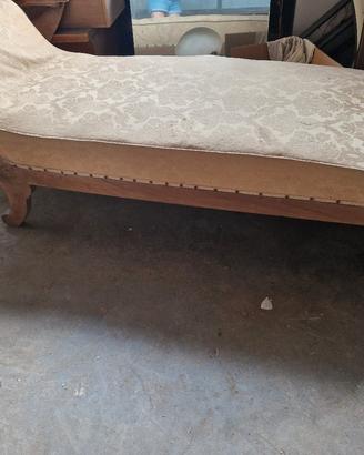 chaise longue