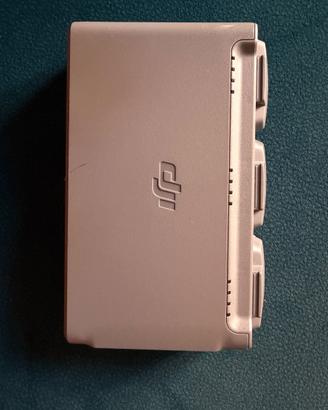 Drone DJI Mini 2 in versione Fly More Combo