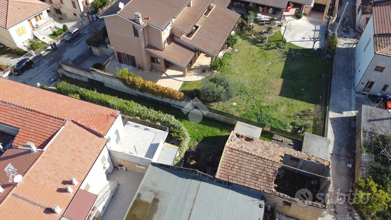 RUSTICO A MOSCIANO SANT'ANGELO - Altro