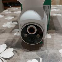 Telecamera con pannello solare 