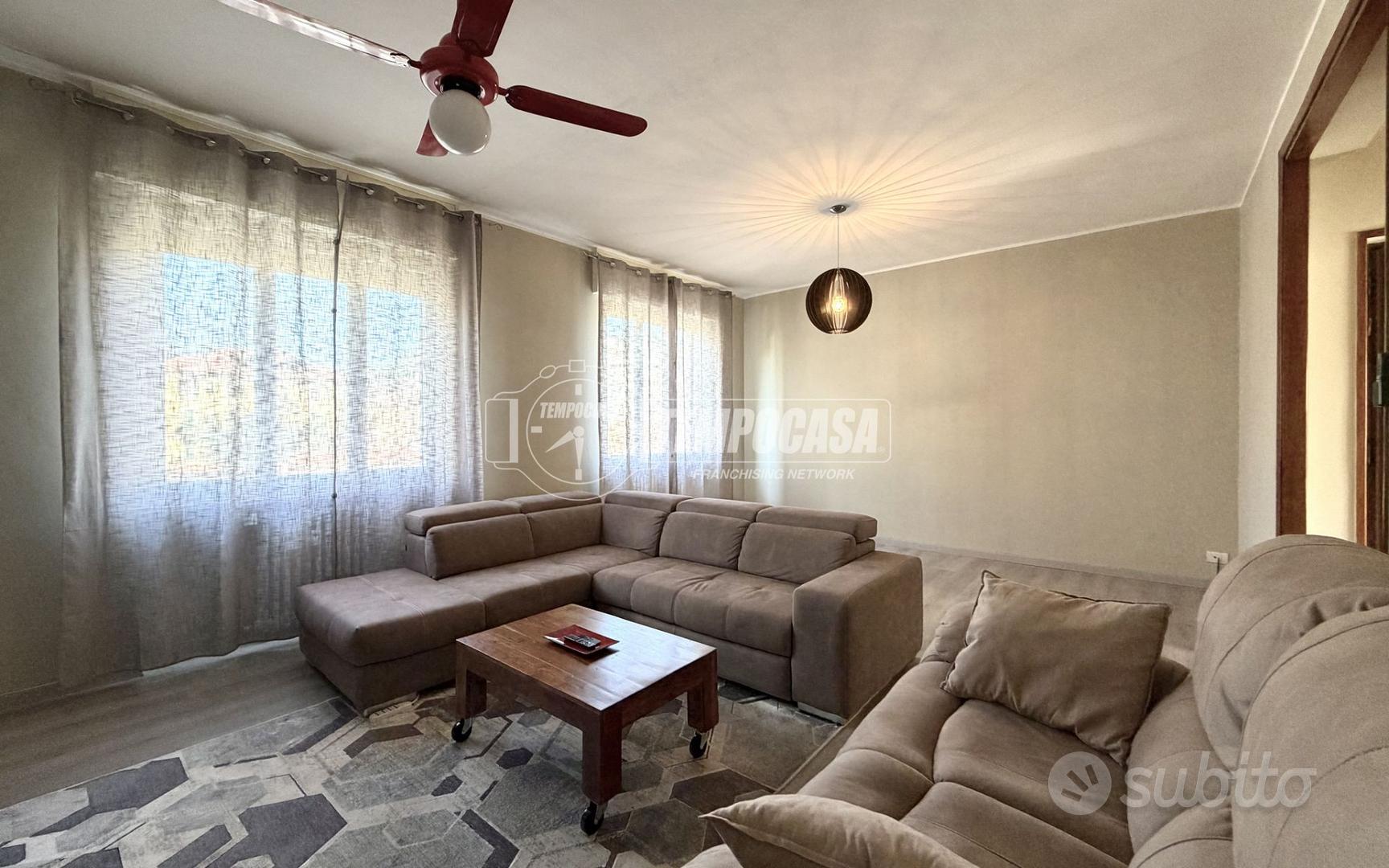 Apartment in Arona, Regione Siberia, Campagna - Vista 3