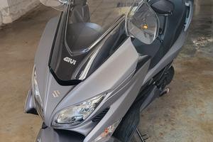 Suzuki Burgman 400