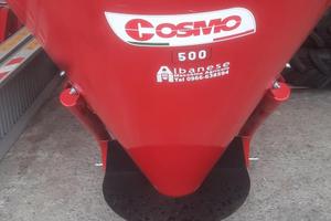 Spandiconcime Cosmo capacità 500 Kg
