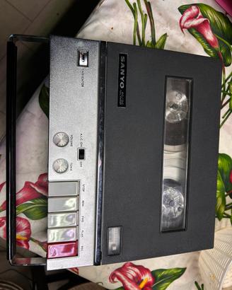Registratore sanyo anni 70