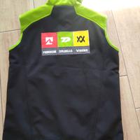 Gilet multi sport.