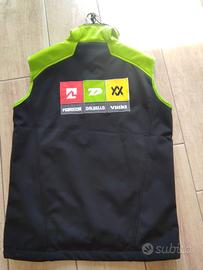 Gilet multi sport.