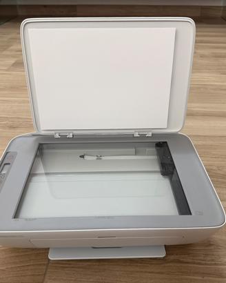 Stampante HP DeskJet 2700e multifunzione Wi-Fi
