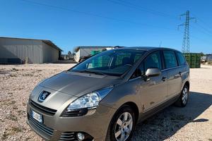 Peugeot 5008 1.6 HDi 115CV Business