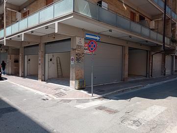 PESCARA CENTRO - 3 Garage (singoli e do