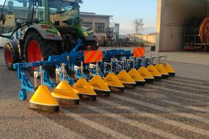 Barra irroratrice/diserbo interfilare