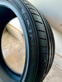 Gomme kumho ecsta 225/35/19 estive