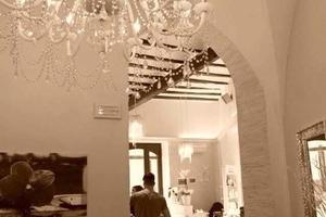 Elegante Negozio 85Mq Condizioni Giarre Centro