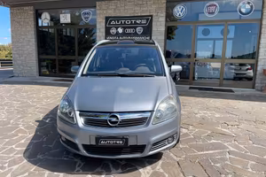 Opel Zafira 1.9 TDCI COSMO NEO PATENTATI