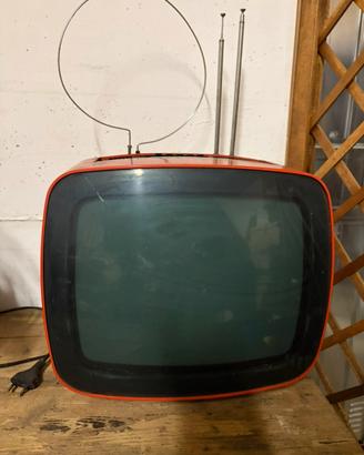 TV Indesit Mod. T12" S18 Matr. 791
